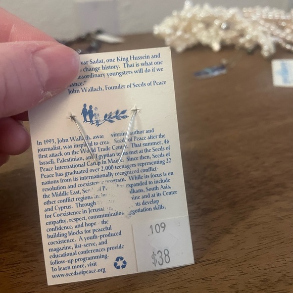 Bosnai Tree Earrings. - Picture 2 of 2